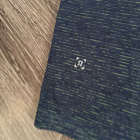 Lululemon Short Sleeve Performance Athletic Shirt Time To Get Dirty - Picture 5 of 5